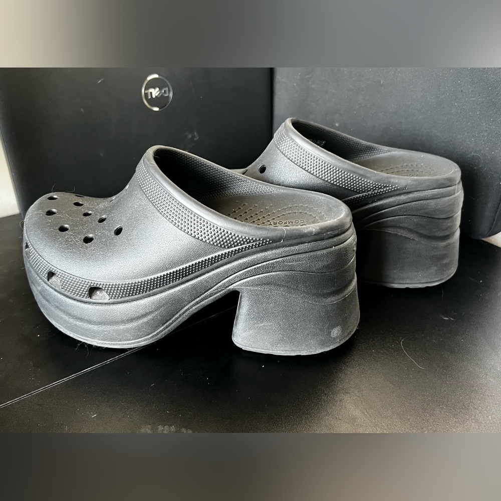 Siren Crocs Black